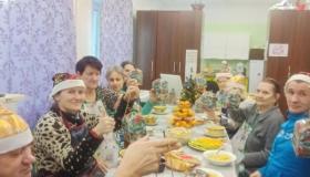 Сегодня в клубе по интересам "Вдохновение" было оживленно, радостно, царила праздничная атмосфера