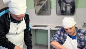 На очередном занятии по подготовке к сопровождаемому проживанию мы осваивали искусство кулинарии