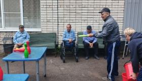 17 июня на площадке возле Видлицкого ДИ состоялось спортивно развлекательное мероприятие "Побеждаем , преодолеваем"