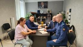 24 сентября в доме-интернате состоялся открытый прием граждан, организованный Уполномоченным по правам человека в Республике Карелия Егоровым Дмитрием Леонидовичем и и Прокурором района Владимиром Васильевичем Костиным